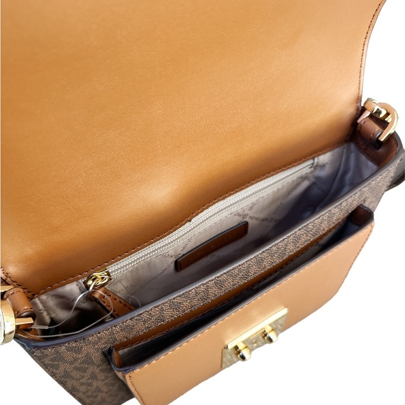 Michael Kors Flap Should Bag Brown MK Gold Stripe - Picture 6 of 6